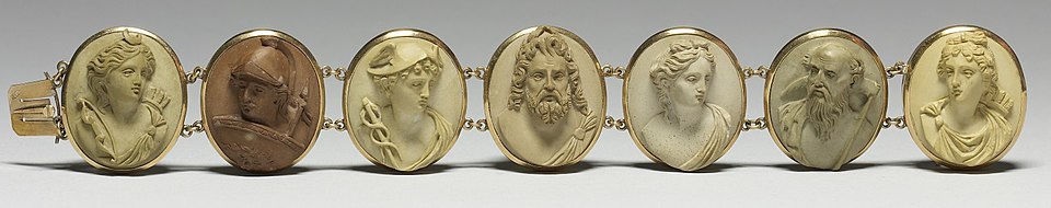 Italian cameo bracelet